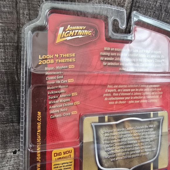 Johnny Lightning Classic Gold R40 1969 Lincoln Continental Diecast Metal Toy - Picture 3 of 9